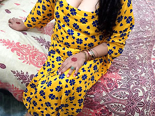 Indian Wife Cheats on Husband with Boss - First Time Hotel Sex - QueenbeautyQB