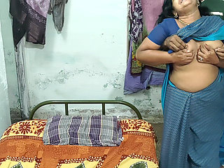 I talked to an Asian Desi bhabhi and made her agree to have sex.