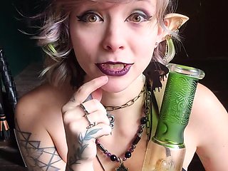 Chubby blonde brianna solo masturbation