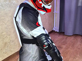 I Put on My Boyfriend's Mxgear, Cum Twice