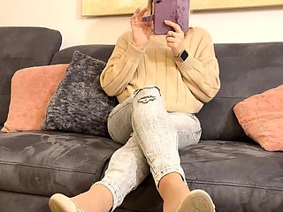 Solo masturbation and the foot fetish