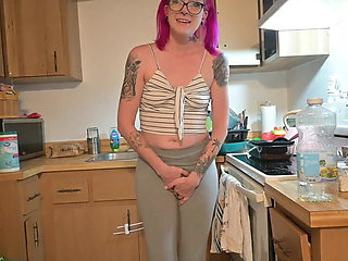 Housework Pee Desperation