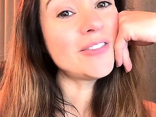 Brunette Solo Webcam Masturbation