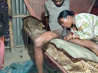 Indian pados ki bhabhi ki night mein gand Mari