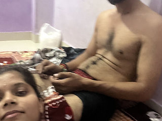 Sir Mar Jaugi Please Bahar Nikalo Esko Indian College Teacher Go Her Student House at Night and Fuck Her Roughly Viral Mms