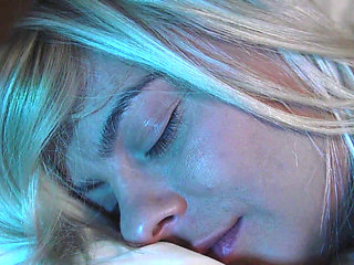 I masturbate in my fully pissed bed