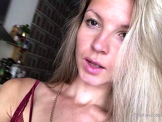 Close up MiLF getting it in the ass