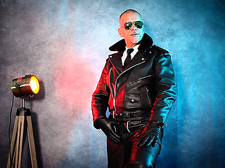 Berlin Leather 10