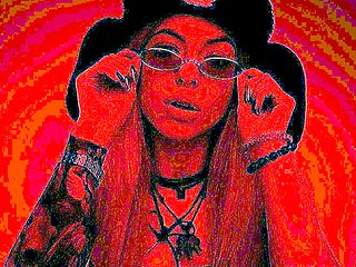 Amateur blonde babe masturbates on cam