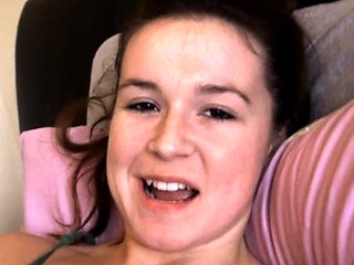 Brunette Solo Webcam Masturbation