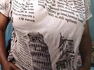 Showing my boobs and pussy