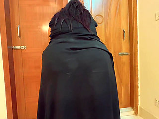 Huge Hanging Fat Boobs & Big Ass Arab Hot Stepaunty Want Fuck From Neighbor When Her Husband Go to Market!
