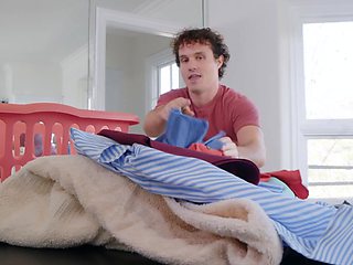 Dickrupting Her Domestic Bliss With Robby Apples, Ryan Keely - Brazzers