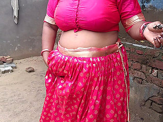 Romantic conversation and sweet sex moment with a young beauty