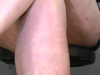 Higheels and Leg Crossings