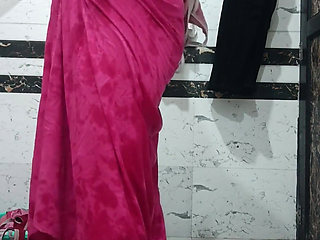 Priya Bhabi Sexy Bath Show