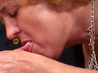 Grannies get to know each other at home and do it for the last time