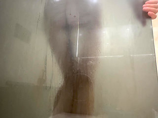 Voyeur. Shower pegging