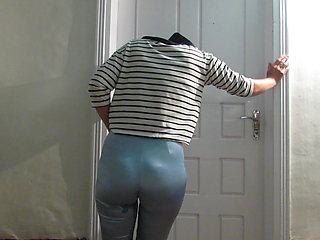 Jerk off to My Wet Pants