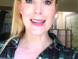 Lovely Blonde With Tight Pussy Masturbate Solo