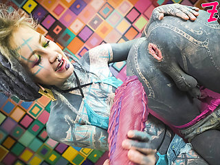 Anuskatzz fists and gapes Lily's ass