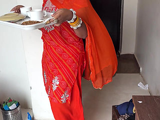 Round & Brown Ass Bhabhi Serving Her Thick Pussy with Breakfast