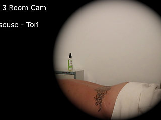 Tori - Room Cam Handjob