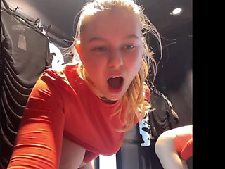 Extreme Squirting and Fucking in the Locker Room