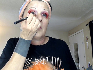 Quick Applied Mature Make up