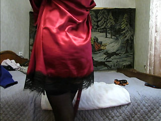 Jerk off to this mature slut's ass