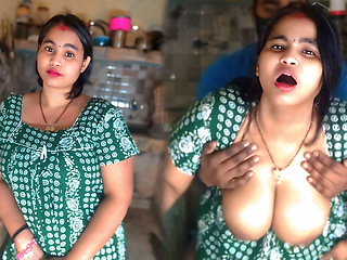 Desi Bhabhi Big Boobs Cleavage Tease in Kitchen Hot Indian Village Girls Exposed