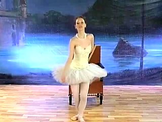 Petite small tit babe with perfect pussy masturbates