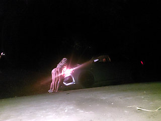 App Driver Has Sex with Two Female Passengers on the Road