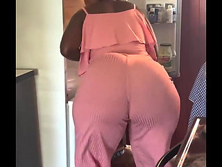 Aunty Did Not Know I Was Filming Her Clean up