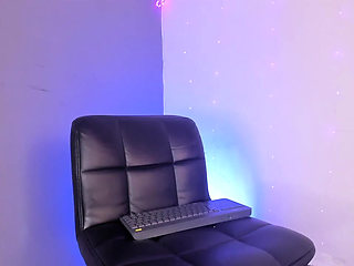 Colombian Trans Wiggles Her Cock While Bouncing Ass for You