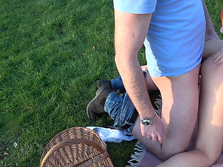 Couple Swap Picnic with April Paisley & Emojizz