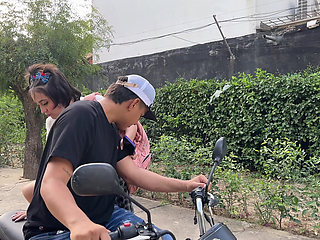 I Run Away From College and Go to My Boyfriend's House to Have Hard Sex and End up Cumming in My Innocent Face