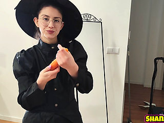 COSPLAYING WITCH THAT EATS YOUR ASS DEVOUR FOOD FETISH
