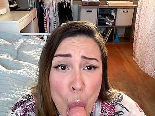 Close up pussy toying on cams