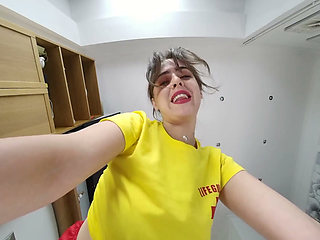 Valentina Boux - Facesitting Lifeguard