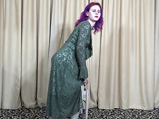 RUSSIAN TGIRLS - Luscious Sangria Satisfies Your Hunger