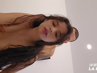 I Fuck a Stranger in an Hotel Amateur!!