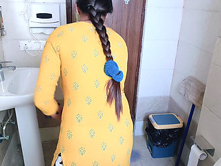 Kamwali Bhai Landlord Affair - Big Boobs Indian Maid fucked by Big Dick Malik For Extra Pay xxx