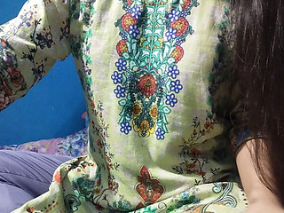 Desi Indian virgin girl first time fucked hard by boyfriend - tight pussy sex