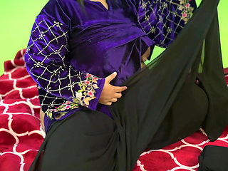 Arab Muslim Girl From Tinder She Want Fuck From Fan Guy, Then He Fuck Her Tight Pussy After She Naked