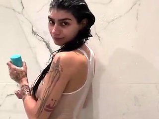 Mia Khalifa Bare Taunts in Bathroom De-robe Flash