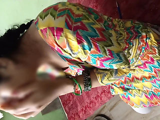 Desi hot girl invite her collage boyfriend in his room and