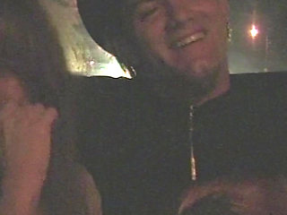 Wilde Taxifahrt: Hei&szlig;e Momente bei Nacht