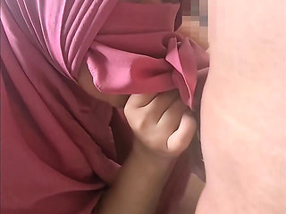 Asian Niqab Girl Love to Become a Cum Dump