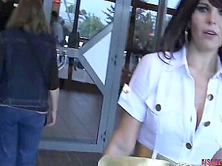 Krass! Schamlos Auf Der Ifa - Anal Sex Mit Public Spermawalk